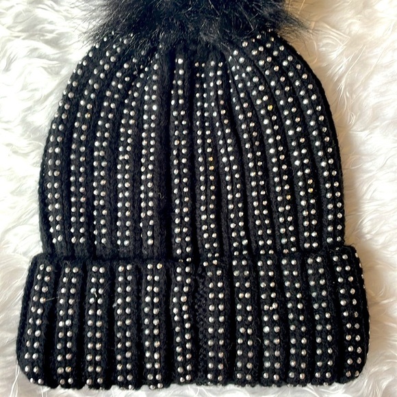 Brand New French Connection Black w/ Silver Tone Studs Pom Cable Knit Hat Beanie
